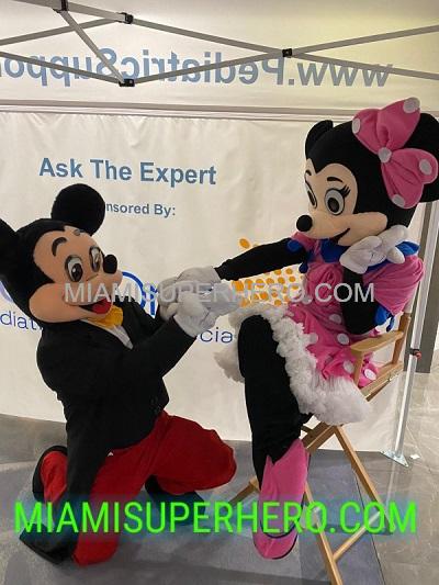 Minnie mouse character for parties