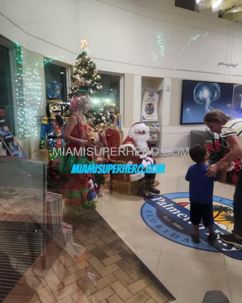 miami santa and helper